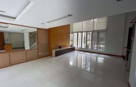3 bed House in The Lofts Sathorn Yan Nawa District for $1,105,000