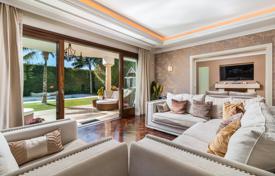 Villa for sale in Casablanca, Marbella Golden Mile for 4,380,000 €
