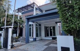 5 bed House in the gallery house ladprao 1 Chomphon Sub District for $566,000