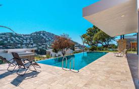 Sea-view villa in Yalikavak (Bodrum), 300 m from the sea and marina, with a swimming pool, fireplace, underfloor heating, private parking for $1,304,000