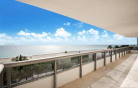Seven-room exclusive apartment near the beach in Miami Beach, Florida, USA for 3,611,000 €
