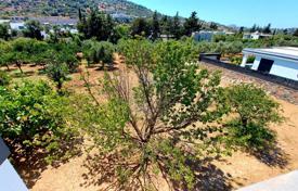 LAND WITH NATURE VIEW WITH A VILLA FOR SALE IN THE CENTER OF BODRUM YALIKAVAK for 713,000 €