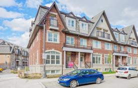 Terraced house – Scarborough, Toronto, Ontario,  Canada for C$1,044,000