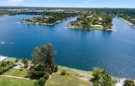 Canal view land plot, Miami, USA for 1,344,000 €
