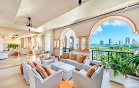 Luxury penthouse in a classic style just a step away from the ocean, Miami Beach, Florida, USA for 11,958,000 €