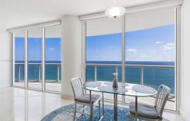 Condo – Miami Beach, Florida, USA for $1,900,000