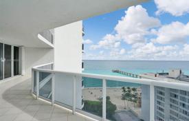 Cosy apartment with ocean views in a residence on the first line of the beach, Sunny Isles Beach, Florida, USA for 667,000 €