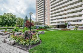 Apartment – Scarlett Road, Toronto, Ontario,  Canada for C$721,000