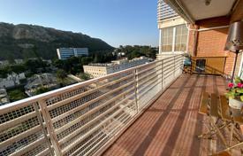 Furnished penthouse with a terrace and mountain views, Alicante, Spain for 330,000 €