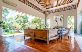 Gorgeous Modern Tropical Villa in Favorite Area of Canggu Pererenan for 1,381,000 €
