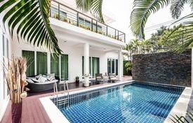 Townhome – Pattaya, Chonburi, Thailand for $306,000