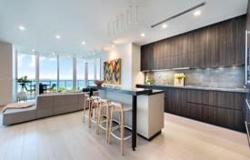 Condo – Miami Beach, Florida, USA for $7,995,000