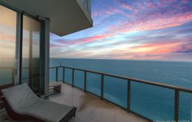 Two-level luxury penthouse with ocean views in Sunny Isles Beach, Florida, USA for 3,662,000 €