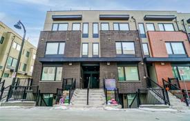 Terraced house – North York, Toronto, Ontario,  Canada for C$811,000