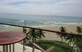 Comfortable penthouse with a terrace and sea views in an elite resort complex, on the first line of the beach, Da Nang, Vietnam for 1,669,000 €