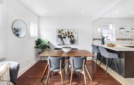 Apartment – Woodbine Avenue, Toronto, Ontario,  Canada for C$2,514,000