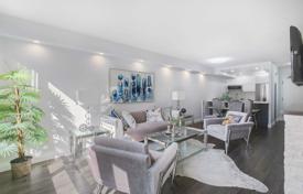 Apartment – Gerrard Street East, Toronto, Ontario,  Canada for C$744,000