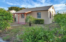 Townhome – Riviera Beach, Florida, USA for $255,000
