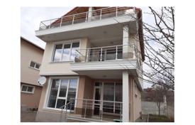New three-storey house with sea view in St. Vlas, Incaraki, 204 m² and 250 m² yard, 220,000 euros for 218,000 €
