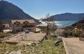 Land plot with an unfinished house and a beautiful view in Risan, Kotor, Montenegro for 100,000 €