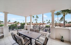 Condo – Fisher Island Drive, Miami Beach, Florida,  USA for $3,590,000