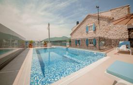 Villa – Tivat (city), Tivat, Montenegro for 1,200,000 €