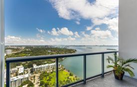 Bright duplex-penthouse with ocean views in a residence on the first line of the beach, Miami, Florida, USA for 1,117,000 €