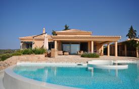 Luxury villa with a direct access to the beach, a swimming pool and a jacuzzi, Porto Cheli, Greece for 2,100,000 €