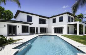 Magnificent villa with a swimming pool, a parking and a terrace, Miami Beach, USA for $4,390,000