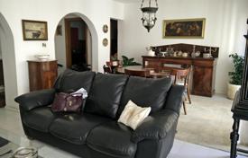 A large airy apartment on the 4th floor with a lift in the heart of St. Julians for 450,000 €