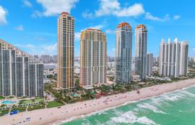 Condo – Collins Avenue, Miami, Florida,  USA for $6,900,000