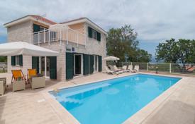 Two cozy villas, each with two terraces, a pool and a garden, near the sea, Brac, Splitsko-Dalmatia County for 760,000 €