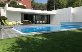 Charming villa near the sea in Arenys de Mar, Barcelona, Spain for 670,000 €