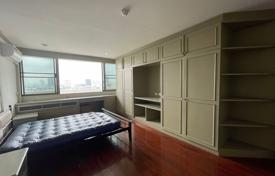 3 bed Condo in Empire House Khlong Tan Nuea Sub District for $312,000