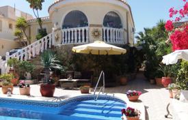 Charming villa with a pool in Arenales del Sol, Alicante, Spain for 299,000 €