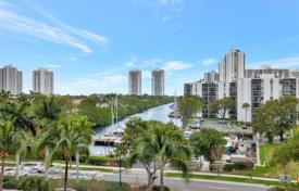 Condo – Miami, Florida, USA for $335,000