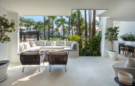 Modern Apartment in prestigious location in Puente Romano, Marbella Golden Mile, Spain for 4,650,000 €