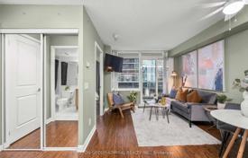 Apartment – Yonge Street, Toronto, Ontario,  Canada for C$756,000