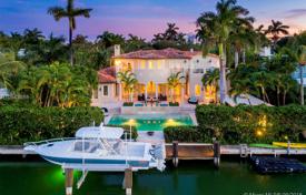 Mediterranean villa with direct ocean access, a large pool and terraces, Miami Beach, USA for $15,900,000