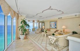 Classic style nine-room penthouse in Sunny Isles Beach, Florida, USA for 4,189,000 €