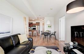 Apartment – Lake Shore Boulevard West, Etobicoke, Toronto,  Ontario,   Canada for C$744,000