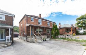 Terraced house – Dufferin Street, Toronto, Ontario,  Canada for C$1,267,000