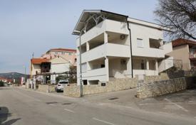 Cosy apartment house with a garden, near the sea coast, Rogoznica, Splitsko-Dalmatia County, Croatia for 520,000 €