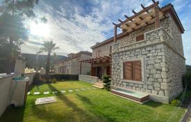 Amazing stone house villas near to seaside and surrounded with Yalıçiftlik forrest. 4+2 250 m² for $827,000
