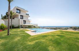 Luxury Apartment with sea views, Benahavis, Marbella, Spain for 1,690,000 €