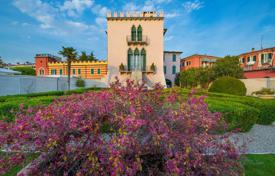Historic villa on the first line from Lake Garda in Bardolino, Verona, Italy for 7,000,000 €