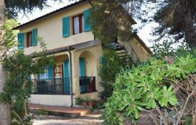 Two-storey villa with a garden in Portoferraio, Tuscany, Italy for 800,000 €