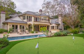 French Colonial Style Villa — Los Angeles — 6 Bedrooms — 7 Bathrooms for 14,300 € per week