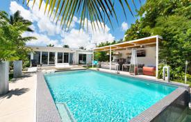 Comfortable villa with a pool, a terrace and views of the bay, Miami Beach, USA for $6,390,000