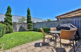 Terraced house – North York, Toronto, Ontario,  Canada for 1,672,000 €